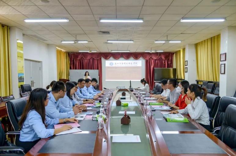 积极开展与国内院校的教育交流，泰国格乐大学代表团一行访问广西三所合作院校