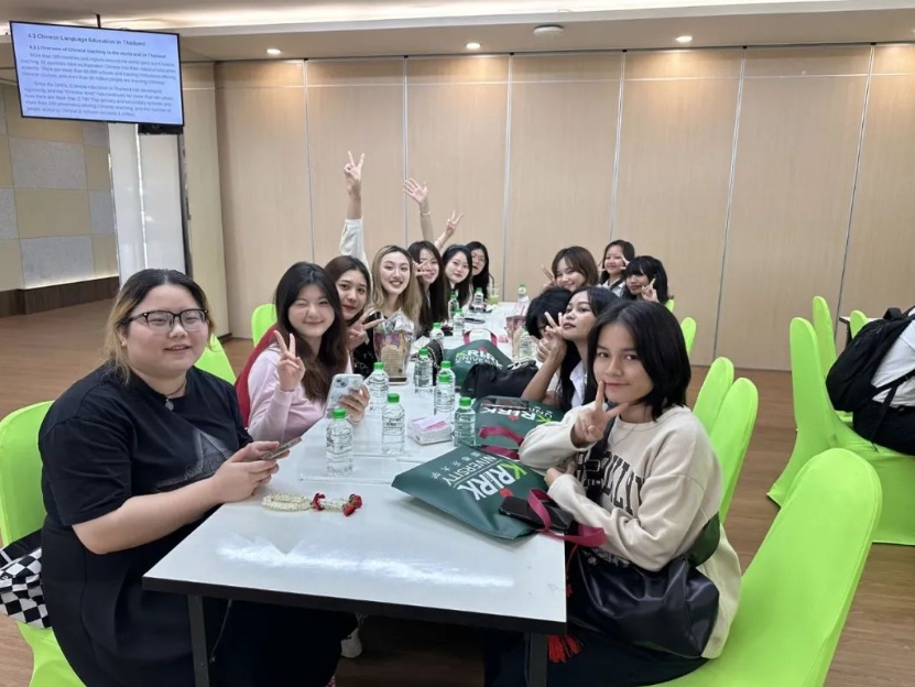 格乐大学迎来重庆师范大学文学院国际中文教育专业师生实训，深化两校合作，携手共促国际中文教育发展！