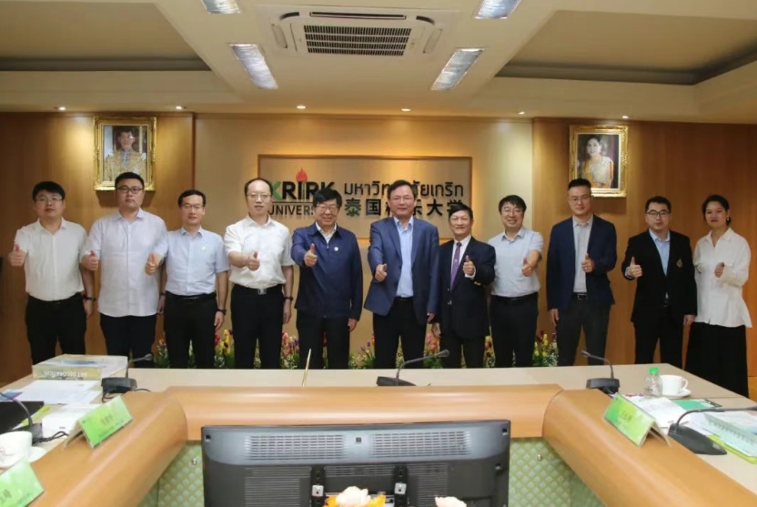 西北农林科技大学吴普特校长一行到访泰国格乐大学