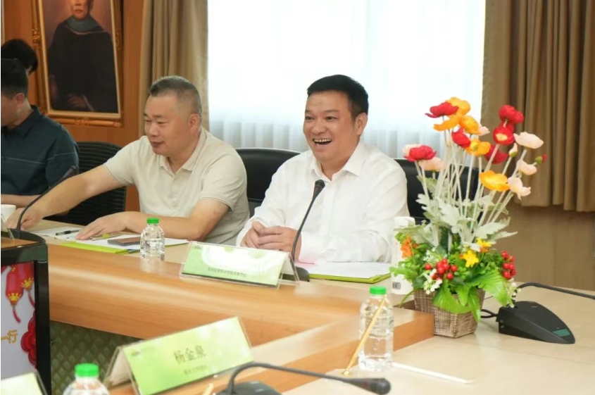 泉州经贸职业技术学院廖伏树书记一行到访泰国格乐大学